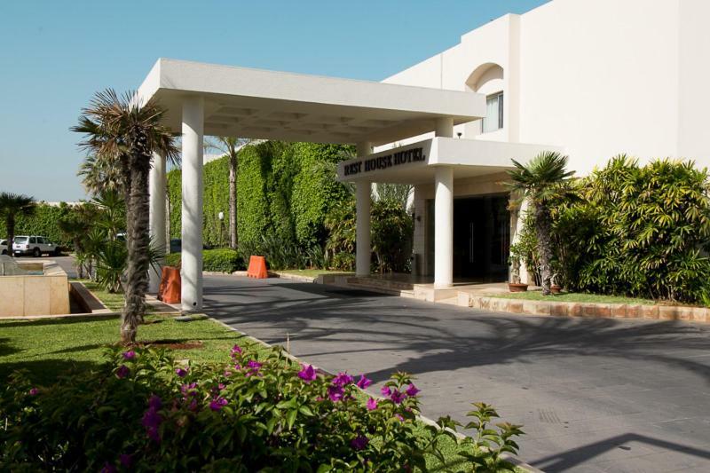 Rest House Tyre Exterior photo